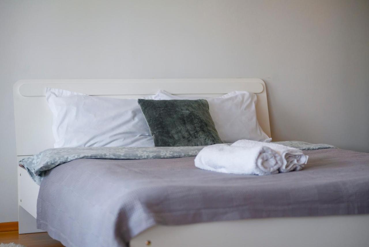 На Проспекте Ленина Apartman Almati Kültér fotó