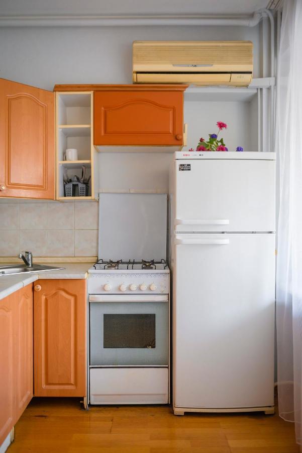На Проспекте Ленина Apartman Almati Kültér fotó